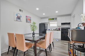 6 to 42 Guests 6 Kitchens Comfort Retreat Heart Wynwood