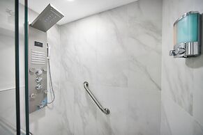 6 to 42 Guests 6 Kitchens Comfort Retreat Heart Wynwood