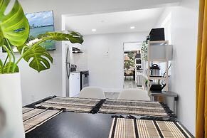 6 to 42 Guests 6 Kitchens Comfort Retreat Heart Wynwood