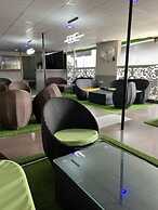Glandov Suites and Apartment