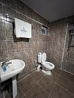 Glandov Suites and Apartment