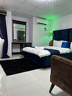 Glandov Suites and Apartment
