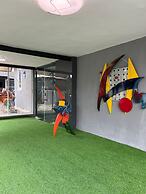Glandov Suites and Apartment