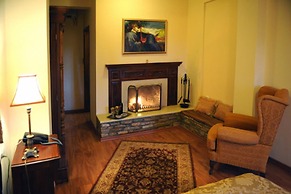 Archontiko Polyzos 14 Azalea