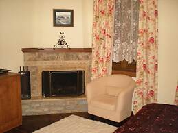 Archontiko Polyzos 17 Triantafyllo