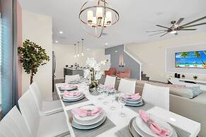 Frozen, Spiderman and Mickey Rooms, Private Pool!