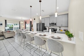 Frozen, Spiderman and Mickey Rooms, Private Pool!