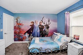 Frozen, Spiderman and Mickey Rooms, Private Pool!