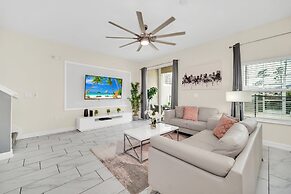 Frozen, Spiderman and Mickey Rooms, Private Pool!