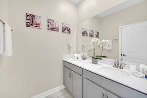 Frozen, Spiderman and Mickey Rooms, Private Pool!