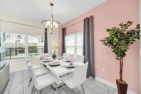 Frozen, Spiderman and Mickey Rooms, Private Pool!