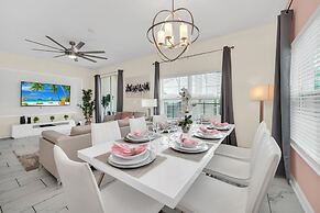 Frozen, Spiderman and Mickey Rooms, Private Pool!