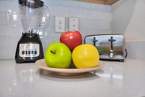 Frozen, Spiderman and Mickey Rooms, Private Pool!