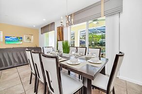 Short Walk From Clubhouse! Wonderful Pool Villa