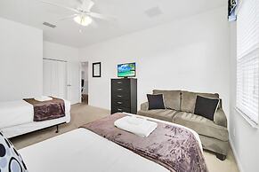 Short Walk From Clubhouse! Wonderful Pool Villa