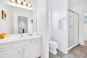 Short Walk From Clubhouse! Wonderful Pool Villa