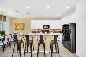 Short Walk From Clubhouse! Wonderful Pool Villa