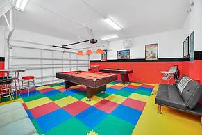 Short Walk From Clubhouse! Wonderful Pool Villa