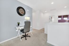 Short Walk From Clubhouse! Wonderful Pool Villa