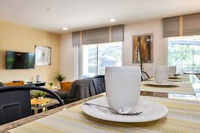 Short Walk From Clubhouse! Wonderful Pool Villa