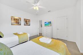 Short Walk From Clubhouse! Wonderful Pool Villa