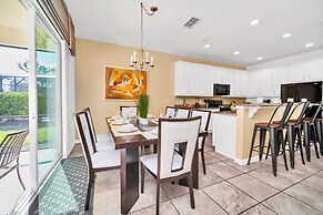 Short Walk From Clubhouse! Wonderful Pool Villa