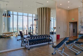 Fantastic 2BR Condo at Hollywood