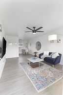 Contemporary Condo in Central Biltmore (94950471)