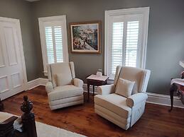 Hickory House Bed & Breakfast