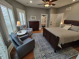 Hickory House Bed & Breakfast