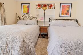 Hickory House Bed & Breakfast