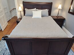 Hickory House Bed & Breakfast