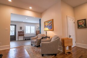 Hickory House Bed & Breakfast