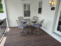 Hickory House Bed & Breakfast