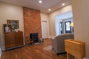 Hickory House Bed & Breakfast