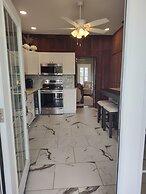 Hickory House Bed & Breakfast