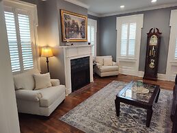 Hickory House Bed & Breakfast