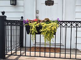 Hickory House Bed & Breakfast