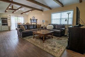 Hickory House Bed & Breakfast