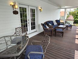 Hickory House Bed & Breakfast