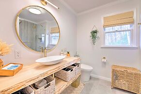 Game Room & Hot Tub: Bryson City Cabin!