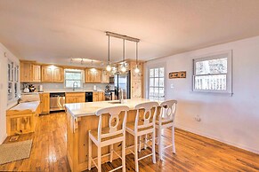 Game Room & Hot Tub: Bryson City Cabin!