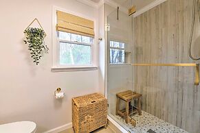 Game Room & Hot Tub: Bryson City Cabin!