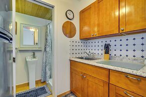 Kailua-kona Vacation Rental - Walk to the Beach!