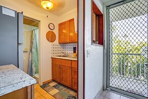 Kailua-kona Vacation Rental - Walk to the Beach!