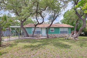 Pet-friendly Canyon Lake Home - 2 Mi to Beach!