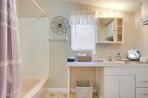 Pet-friendly Canyon Lake Home - 2 Mi to Beach!