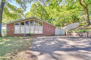 Spacious Montgomery Home ~ 3 Mi to Downtown!