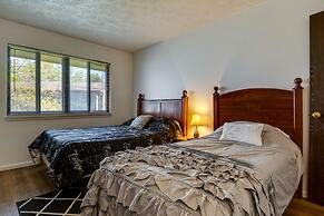 Lawrence Vacation Rental ~ 12 Mi to Indianapolis!