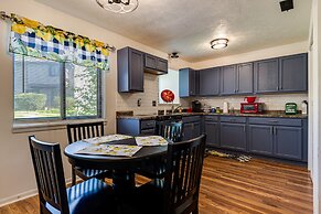 Lawrence Vacation Rental ~ 12 Mi to Indianapolis!